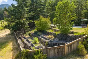 9220 Yank Gulch Rd, Talent, OR 97540 - Photo 72