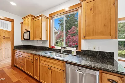 9220 Yank Gulch Road, Talent, OR 97540 - Photo 26