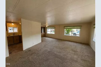332 Beechwood Drive, Grants Pass, OR 97526 - Photo 4