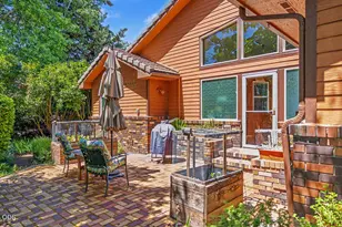 12065 Kestrel Rd, Klamath Falls, OR 97601 - Photo 2