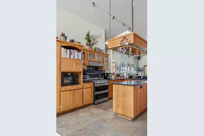 12065 Kestrel Road, Klamath Falls, OR 97601 - Photo 14