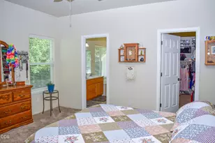 799 Three Pines Rd, Grants Pass, OR 97526 - Photo 10