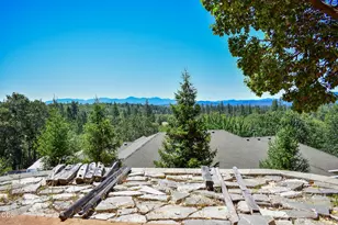 799 Three Pines Rd, Grants Pass, OR 97526 - Photo 32
