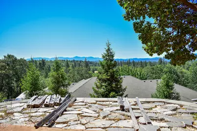 799 Three Pines Road, Grants Pass, OR 97526 - Photo 30