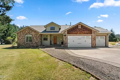523 E Forks Circle, Cave Junction, OR 97523 - Photo 1