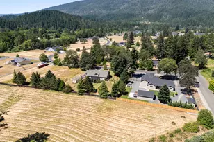 523 E Forks Cir, Cave Junction, OR 97523 - Photo 46