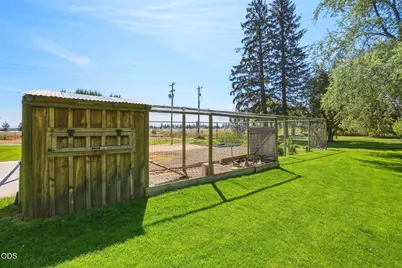 17186 Highway 126, Sisters, OR 97759 - Photo 36