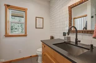 17186 Hwy 126, Sisters, OR 97759 - Photo 14