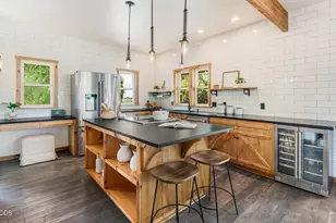 17186 Hwy 126, Sisters, OR 97759 - Photo 8