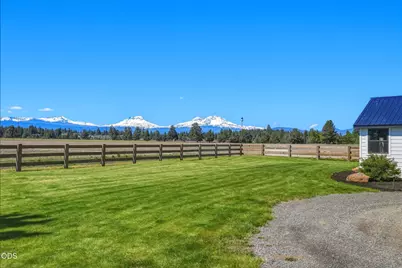 17186 Highway 126, Sisters, OR 97759 - Photo 22