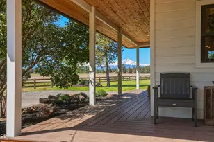 17186 Hwy 126, Sisters, OR 97759 - Photo 26