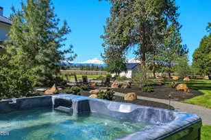17186 Hwy 126, Sisters, OR 97759 - Photo 38