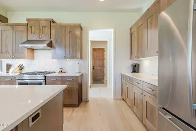 60454 Kangaroo Loop, Bend, OR 97702 - Photo 18