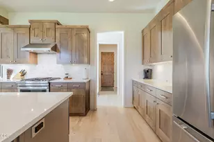 60454 Kangaroo Loop, Bend, OR 97702 - Photo 18