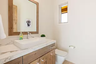 60454 Kangaroo Loop, Bend, OR 97702 - Photo 20