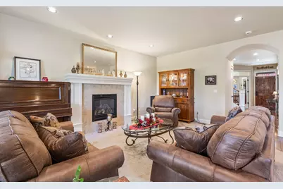 1094 E Horse Back Trail, Sisters, OR 97759 - Photo 10