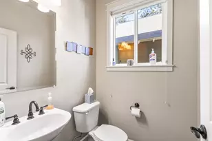 1094 E Horse Back Trail, Sisters, OR 97759 - Photo 16