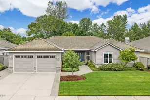 3348 Creek View Dr, Medford, OR 97504 - Photo 42
