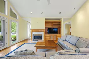 3348 Creek View Dr, Medford, OR 97504 - Photo 10