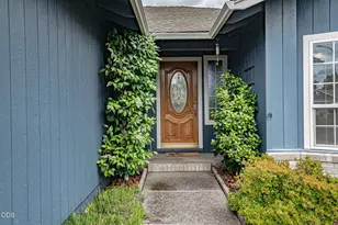 3281 Ford Dr, Medford, OR 97504 - Photo 4