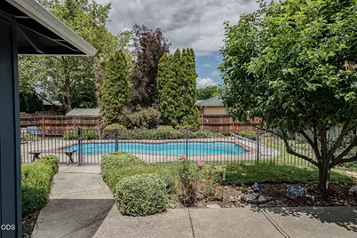 3281 Ford Drive, Medford, OR 97504 - Photo 6