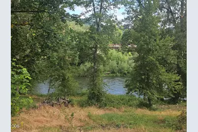 2062 Lampman Road, Gold Hill, OR 97525 - Photo 2