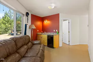 1528 Morton Way, Jacksonville, OR 97530 - Photo 14