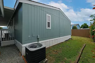 1570 S Peach St, Medford, OR 97501 - Photo 32