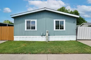 1570 S Peach St, Medford, OR 97501 - Photo 28