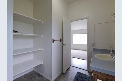 1570 S Peach Street # 13, Medford, OR 97501 - Photo 18