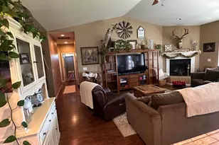 31830 Union St, Bonanza, OR 97623 - Photo 10