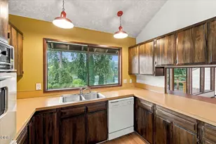 31320 SW Parkway Ave, Wilsonville, OR 97070 - Photo 20