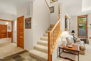 611 Forest St, Ashland, OR 97520 - Photo 32