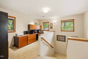 611 Forest St, Ashland, OR 97520 - Photo 40