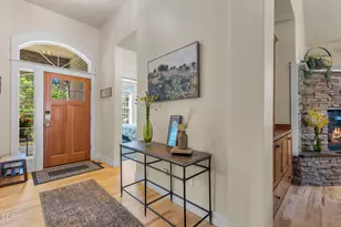 365 S Timber Creek Dr, Sisters, OR 97759 - Photo 10