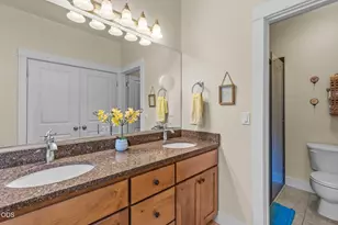 365 S Timber Creek Dr, Sisters, OR 97759 - Photo 32
