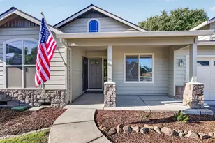 1729 Kaufman Way, Medford, OR 97501 - Photo 2