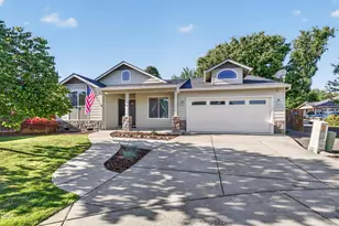 1729 Kaufman Way, Medford, OR 97501 - Photo 1