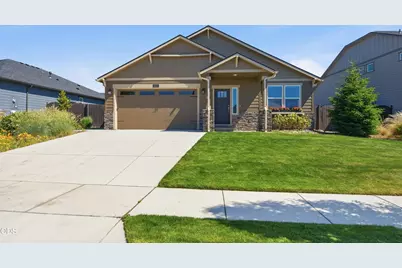 4452 SW Salmon Place, Redmond, OR 97756 - Photo 2