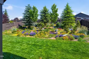 4452 SW Salmon Pl, Redmond, OR 97756 - Photo 6