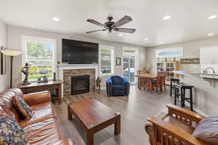 4452 SW Salmon Pl, Redmond, OR 97756 - Photo 8