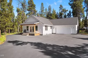 17349 Harlequin Dr, Bend, OR 97707 - Photo 4
