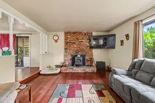 962 NE 11th St, Grants Pass, OR 97526 - Photo 8
