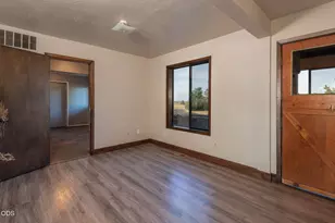 26275 Willard Rd, Bend, OR 97701 - Photo 12
