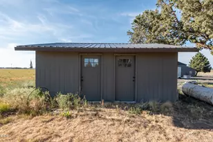 26275 Willard Rd, Bend, OR 97701 - Photo 54