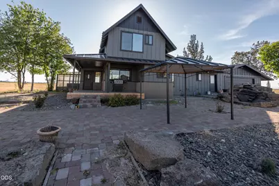26275 Willard Road, Bend, OR 97701 - Photo 2