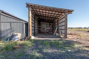 26275 Willard Rd, Bend, OR 97701 - Photo 48