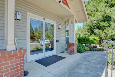 905 Skylark Place, Ashland, OR 97520 - Photo 2