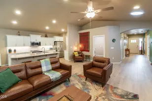 20417 SE Senden Ln, Bend, OR 97702 - Photo 12