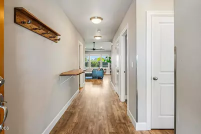 270 NW 33rd Street, Redmond, OR 97756 - Photo 4